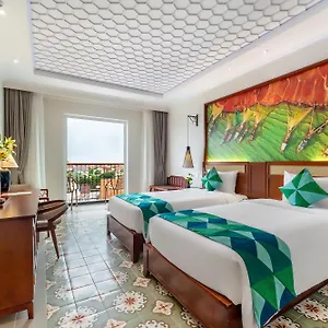 Amina Lantana & Hotel
